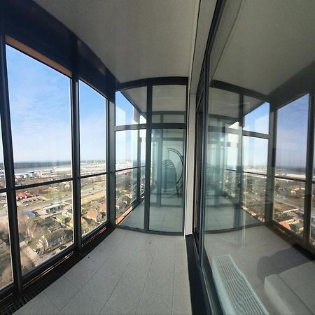 Sea View Apartment In Klaipėda Buitenkant foto