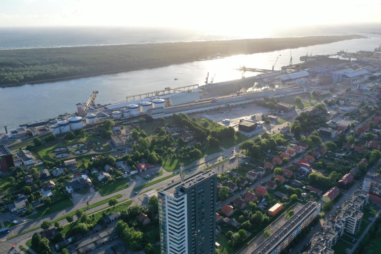 Sea View Apartment In Klaipėda Buitenkant foto