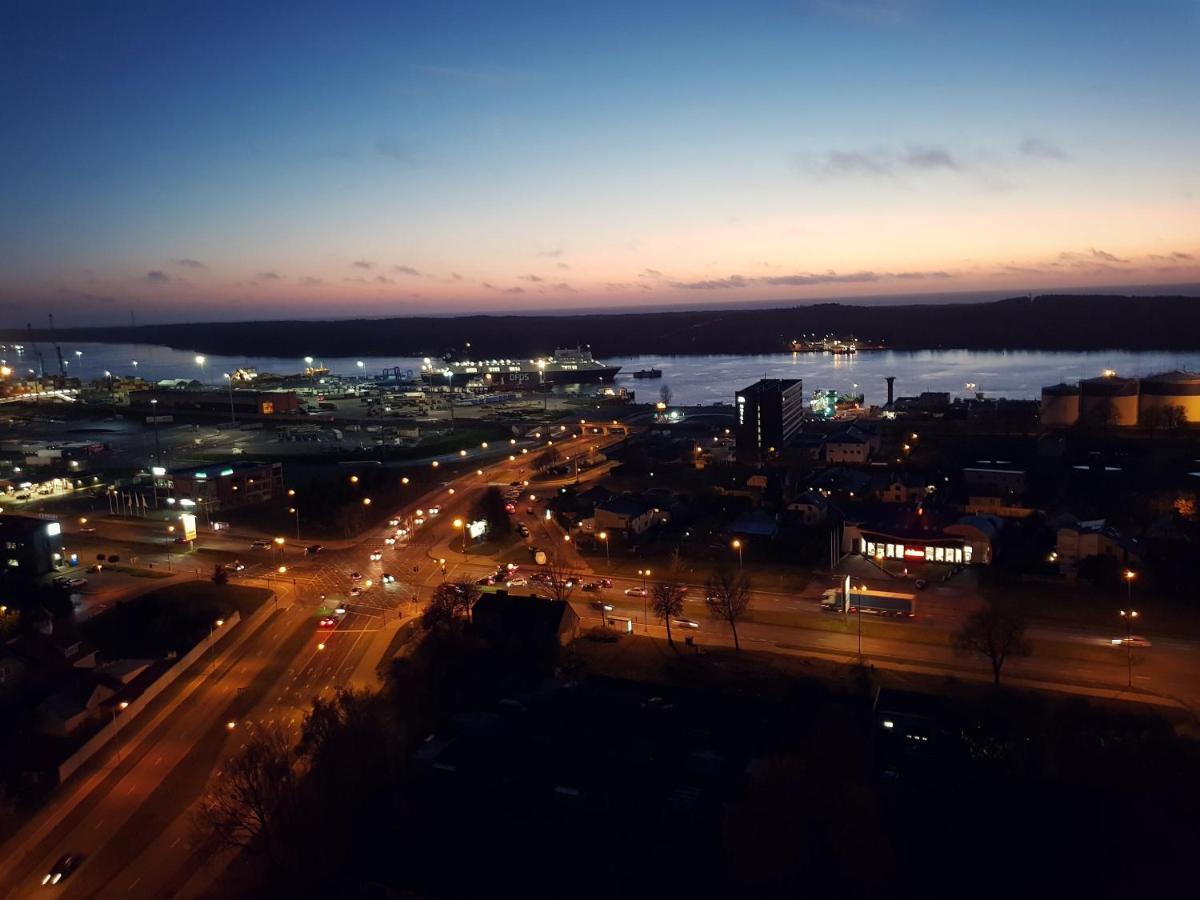 Sea View Apartment In Klaipėda Buitenkant foto